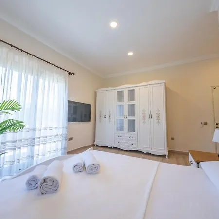 Villa Kayakoy'de 6 Kisilik Genis Bahceli